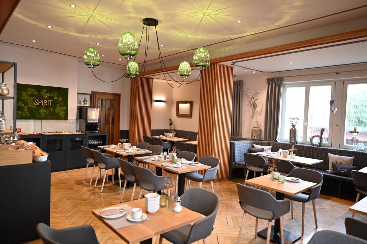 Land-Gut Hotel Zum Loewen Garni Марктхайденфельд Экстерьер фото